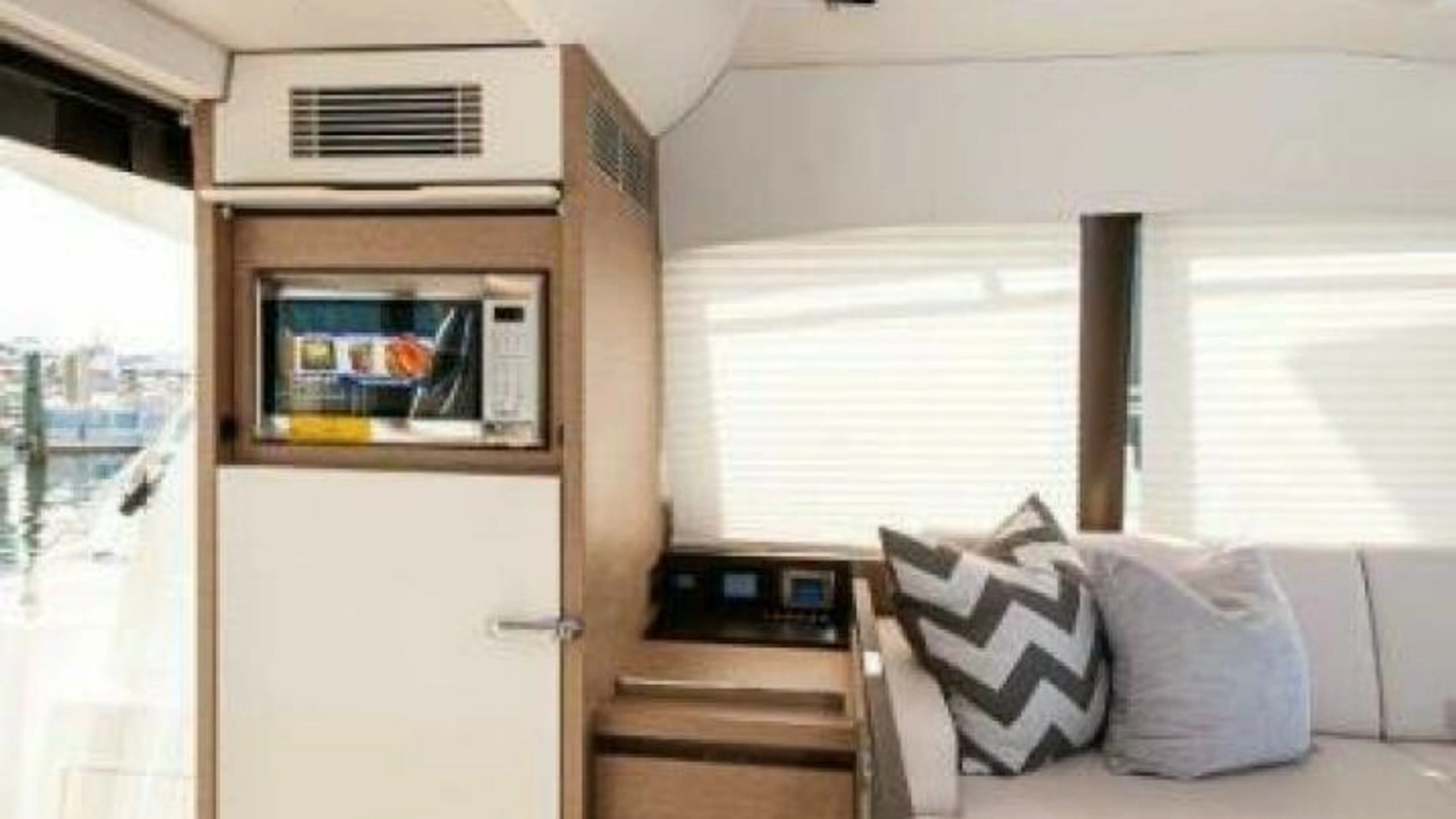 Prestige 460 Yacht For Sale