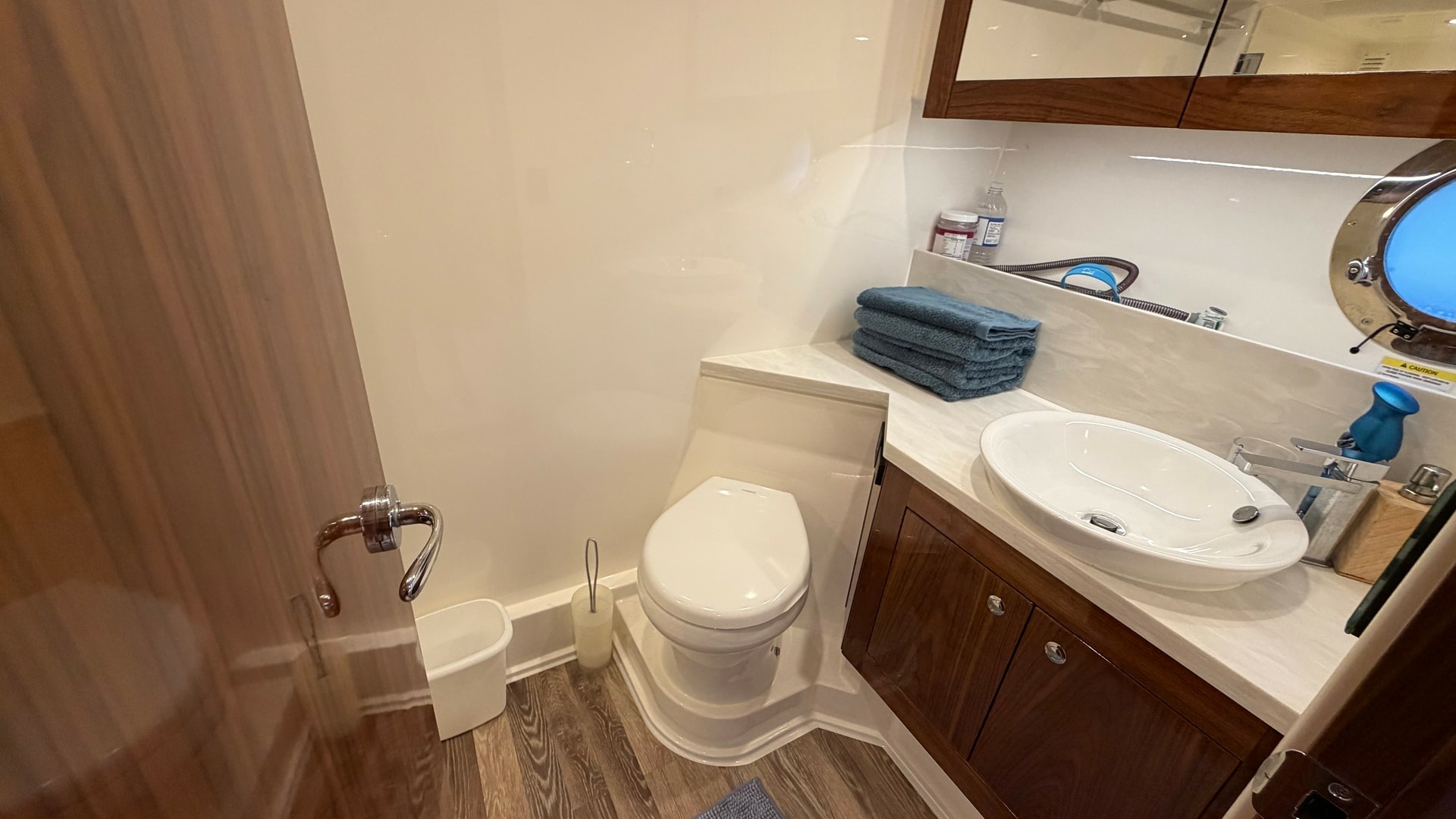 2021 Riviera 57 Enclosed Bridge 60ft Riviera Yacht For Sale 2021 Riviera 57 Enclosed Bridge 60ft Riviera Yacht For Sale
