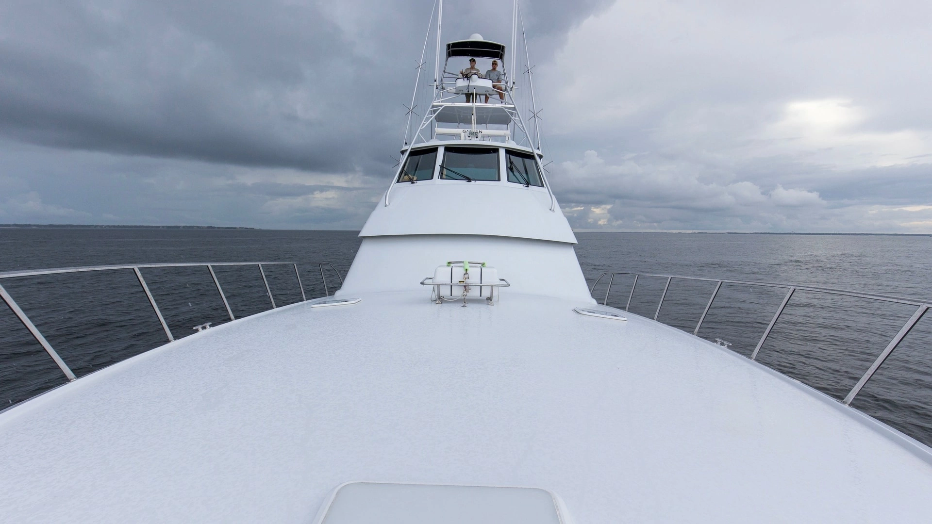 Hatteras 60 Enclosed Bridge Convertible Yacht For Sale