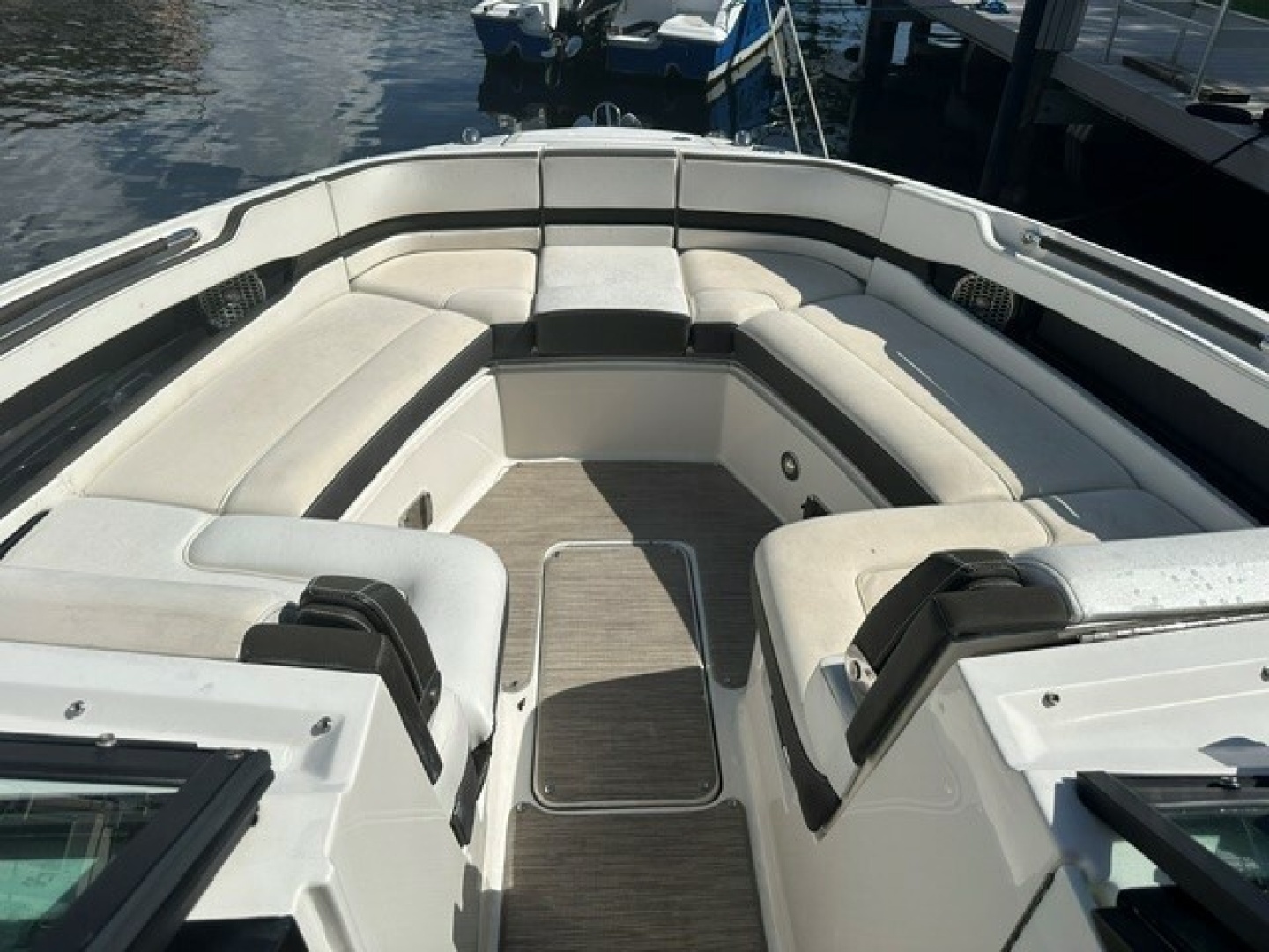 SALES THERAPY 31ft Sea Ray Yacht For Sale