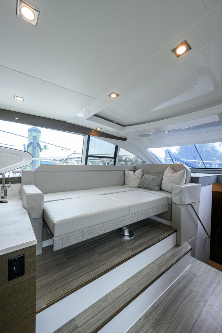 4th Quarter 46ft Cruisers Yacht For Sale