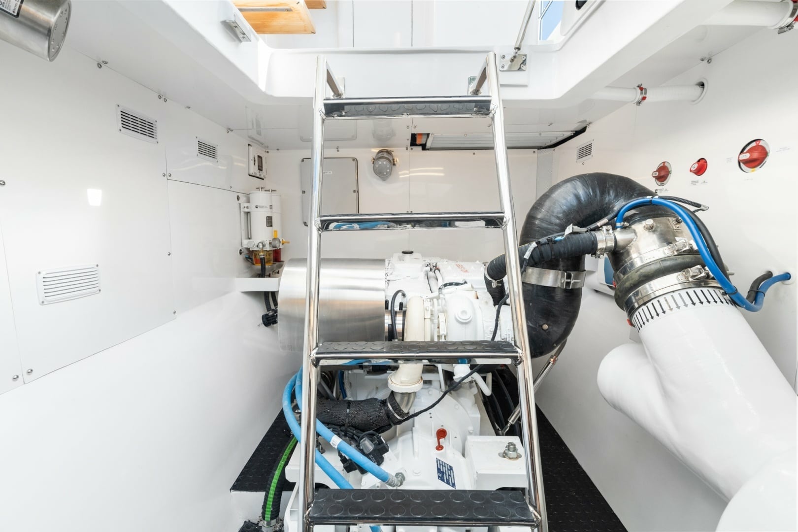 Two Oceans 555 010 55ft Two Oceans Yacht For Sale