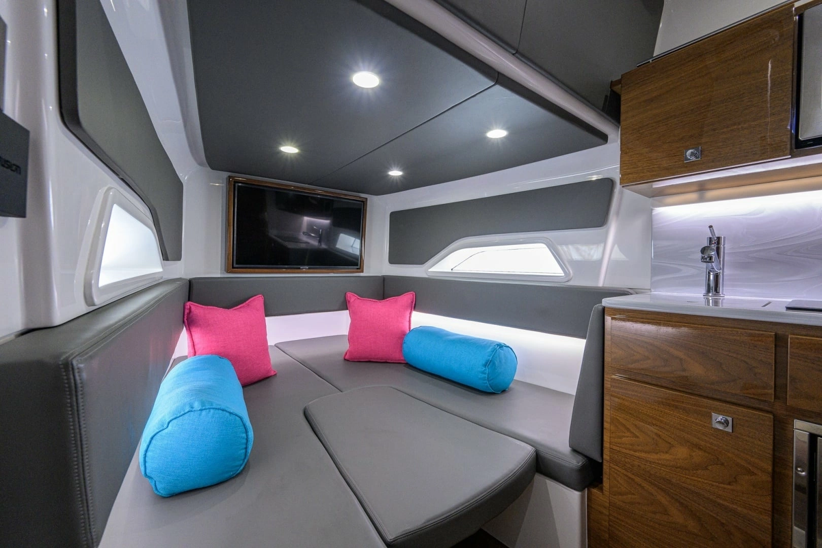 Valhalla Boatworks V46 Yacht For Sale