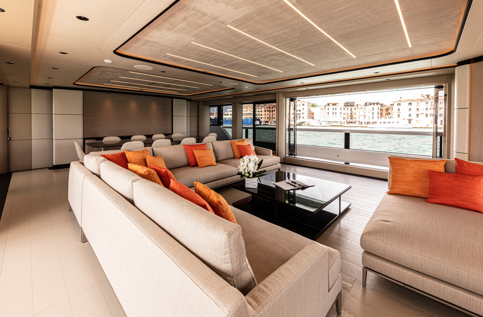 2028 Ocean King Ducale 120