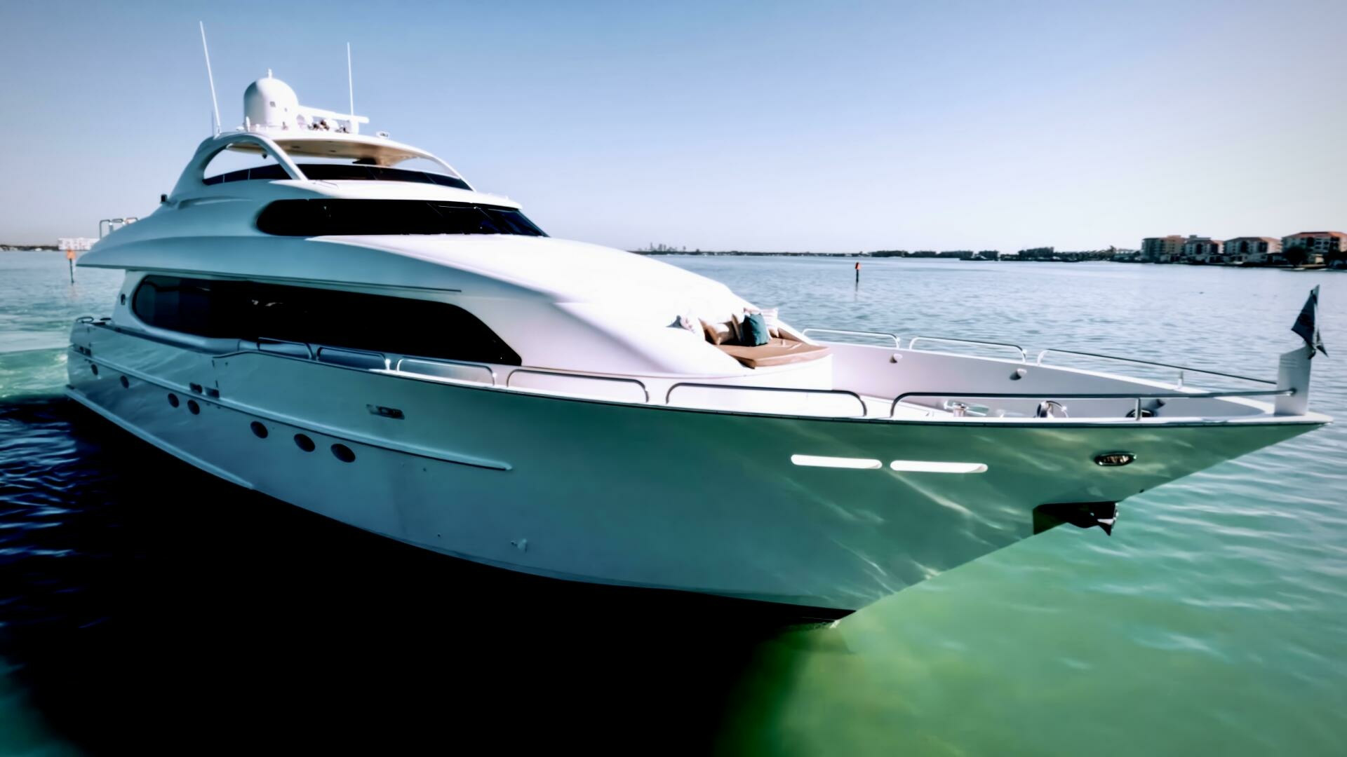 Serendipity 94ft Lazzara Yachts Yacht For Sale Serendipity 94ft Lazzara Yachts Yacht For Sale