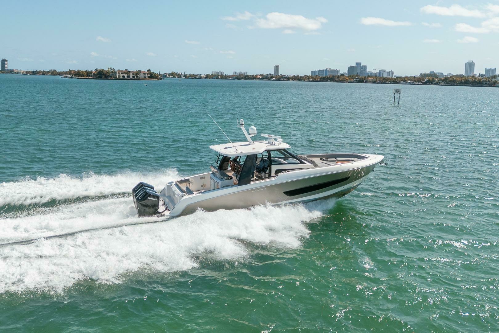 PIPE DREAM 42ft Boston Whaler Yacht For Sale