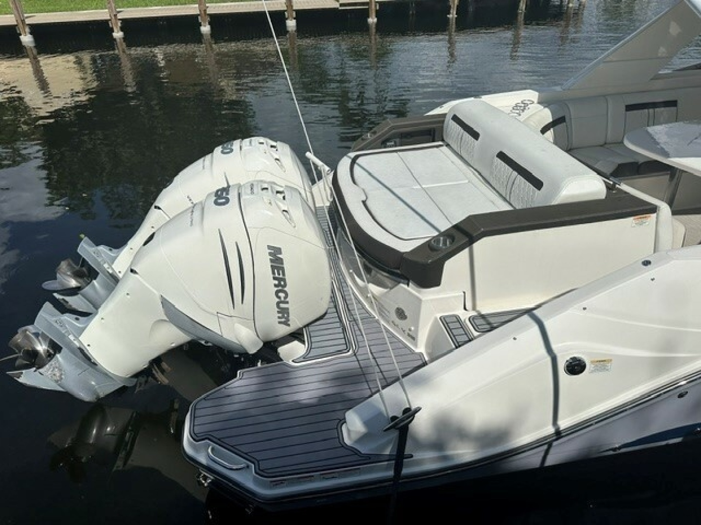 SALES THERAPY 31ft Sea Ray Yacht For Sale