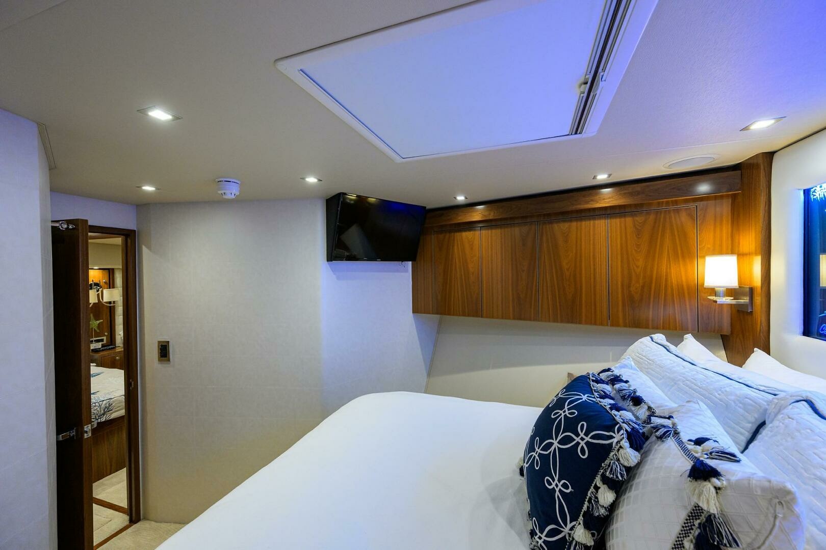 CHINA TIME 92ft Viking Yacht For Sale CHINA TIME 92ft Viking Yacht For Sale