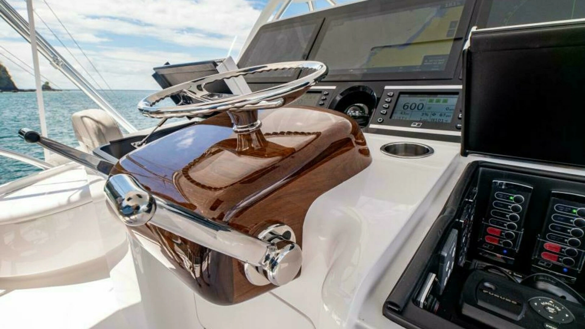 Viking 64 Convertible Yacht For Sale