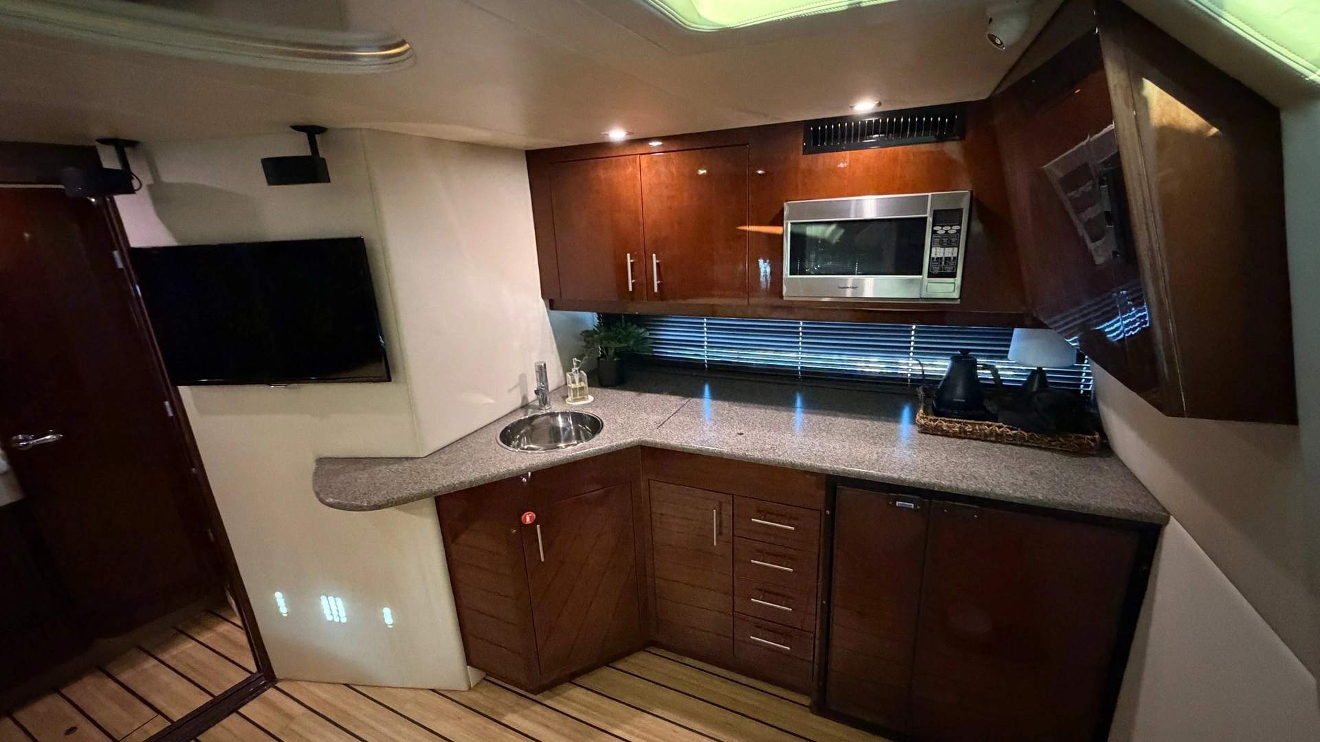 Regal 46 Sport Coupe Yacht For Sale