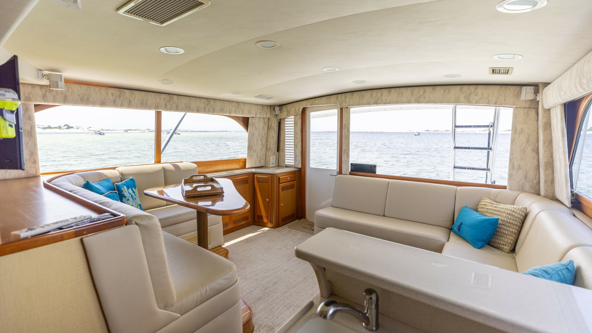 Chao Bella 43ft Cabo Yacht For Sale