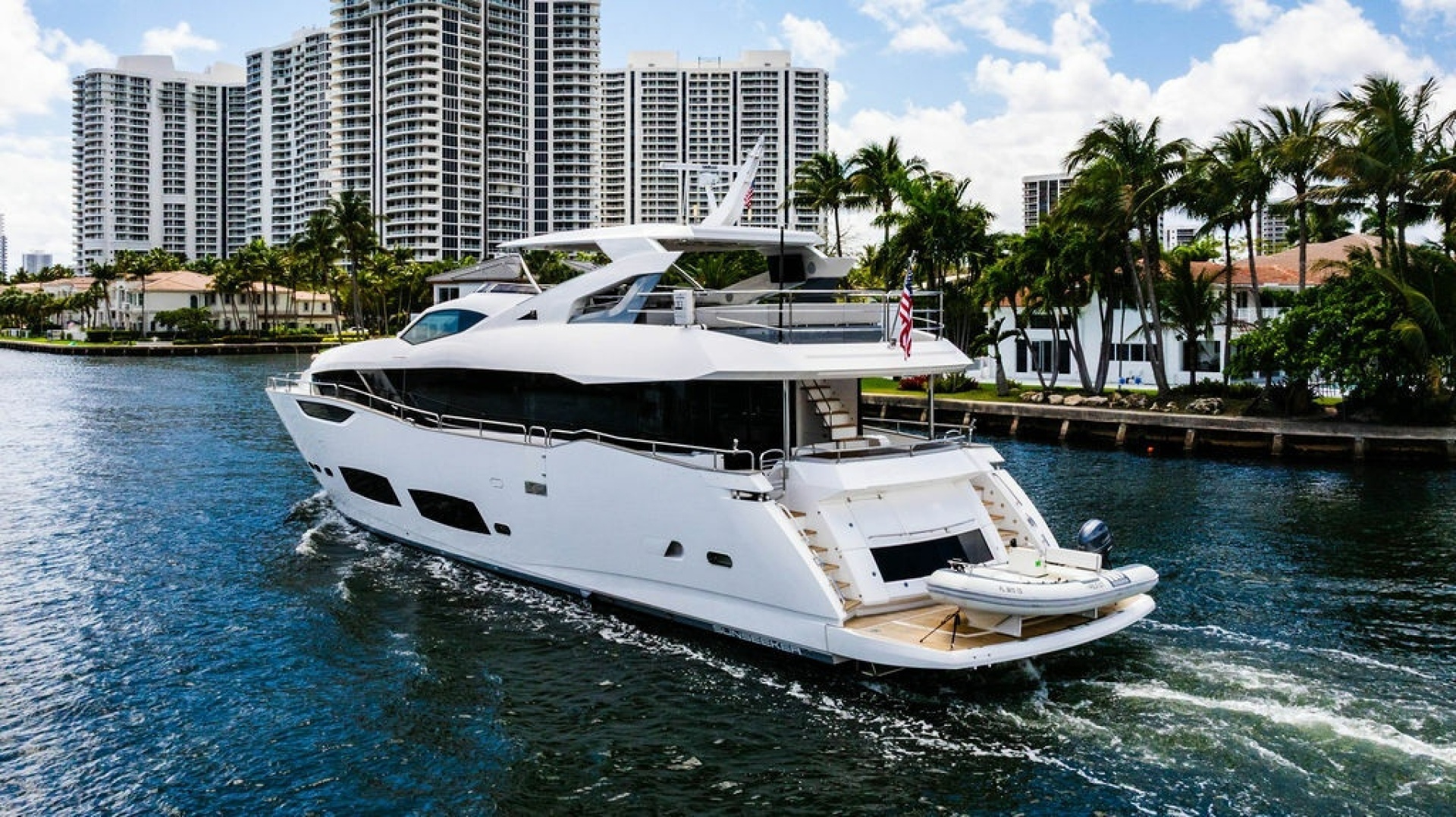 2019 Sunseeker 95 Motor Yacht