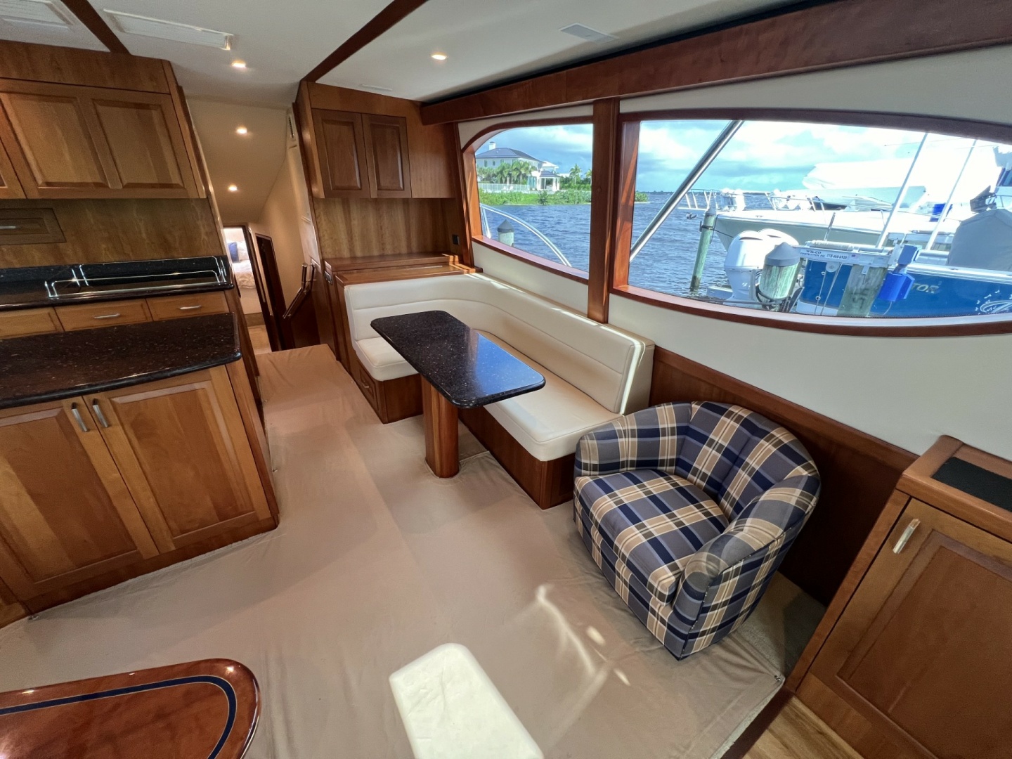 2013 Hatteras GT 54
