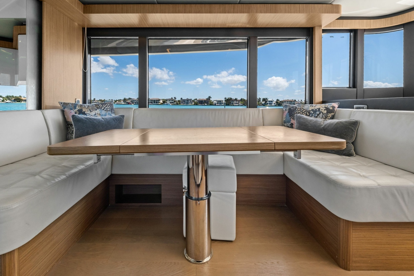 Elettra 52ft Absolute Yacht For Sale