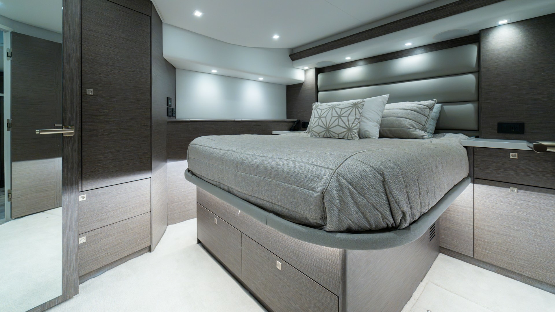 Fish Tank 64ft Viking Yacht For Sale