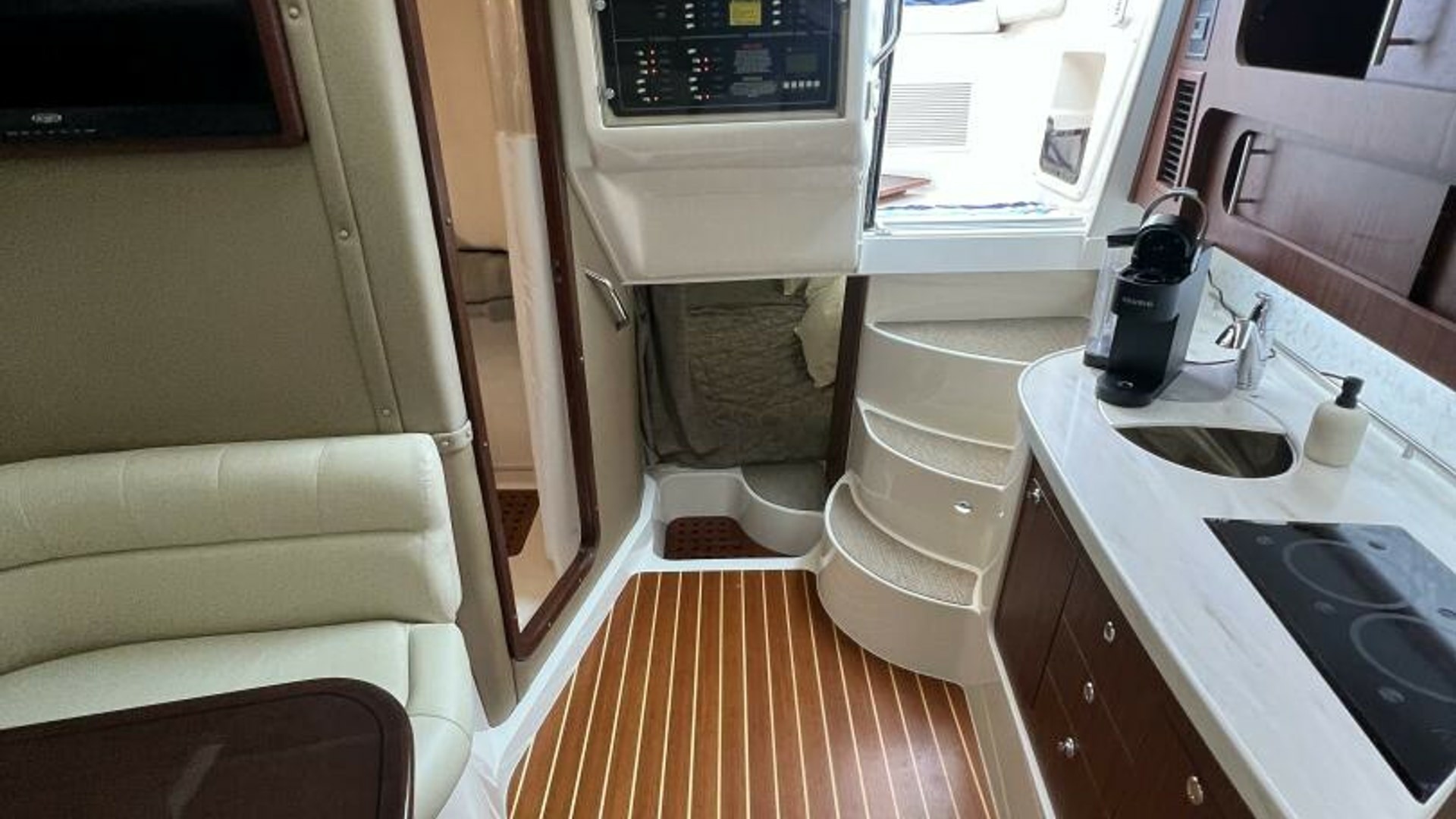 BE CHUMMING 37ft Grady White Yacht For Sale BE CHUMMING 37ft Grady White Yacht For Sale