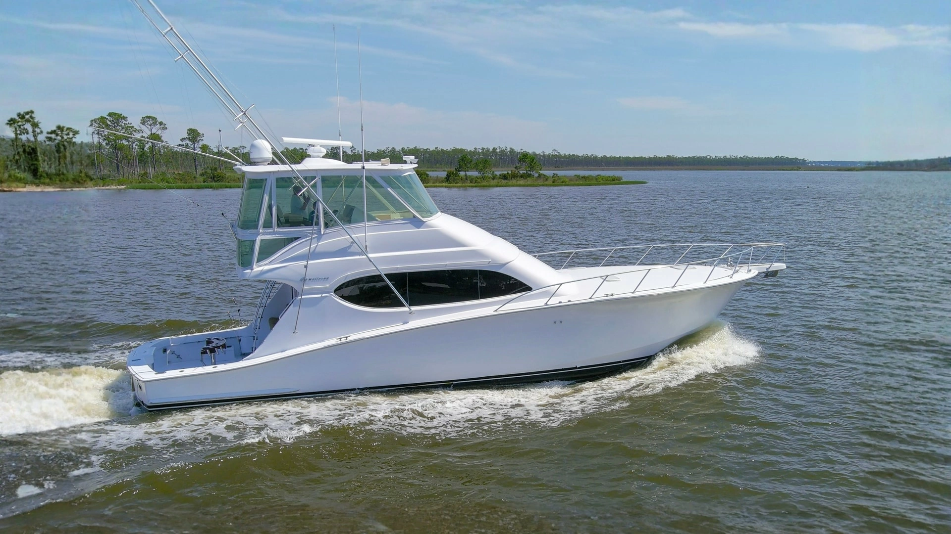 Hatteras 54 Convertible Yacht For Sale