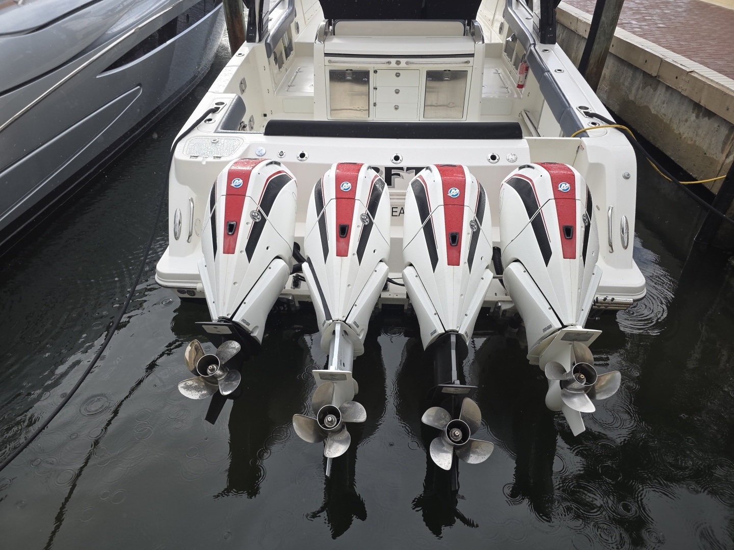 BFT 42ft Boston Whaler Yacht For Sale