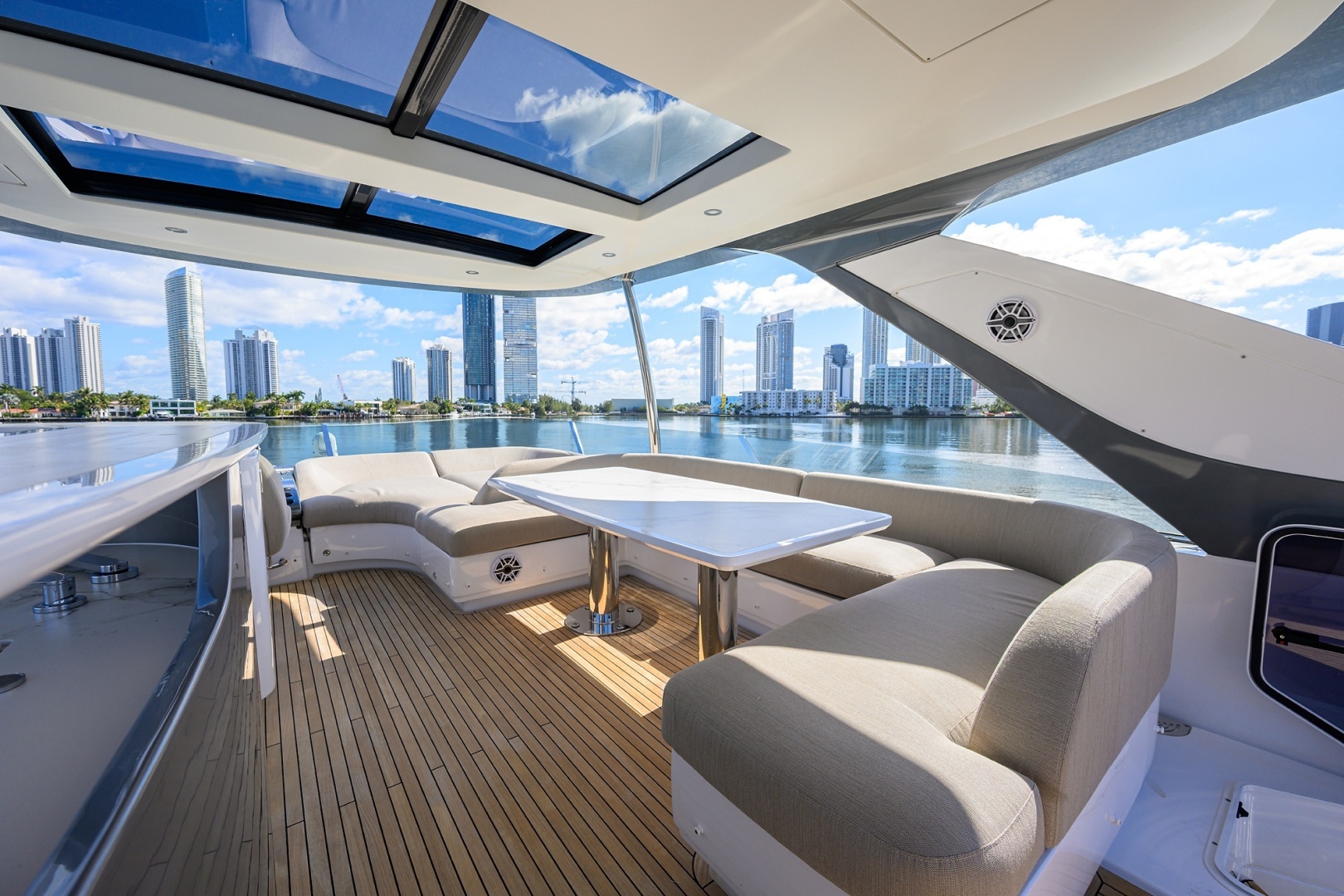 DT78 78ft Azimut Yacht For Sale