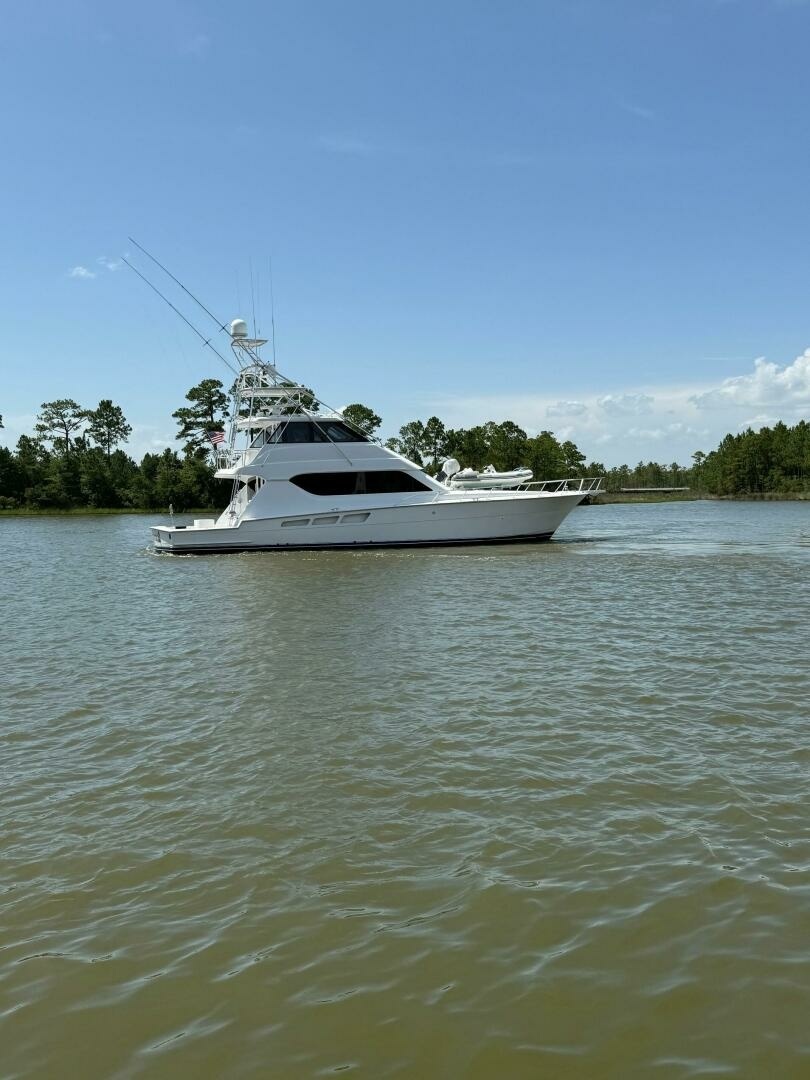 MoonTan 65ft Hatteras Yacht For Sale