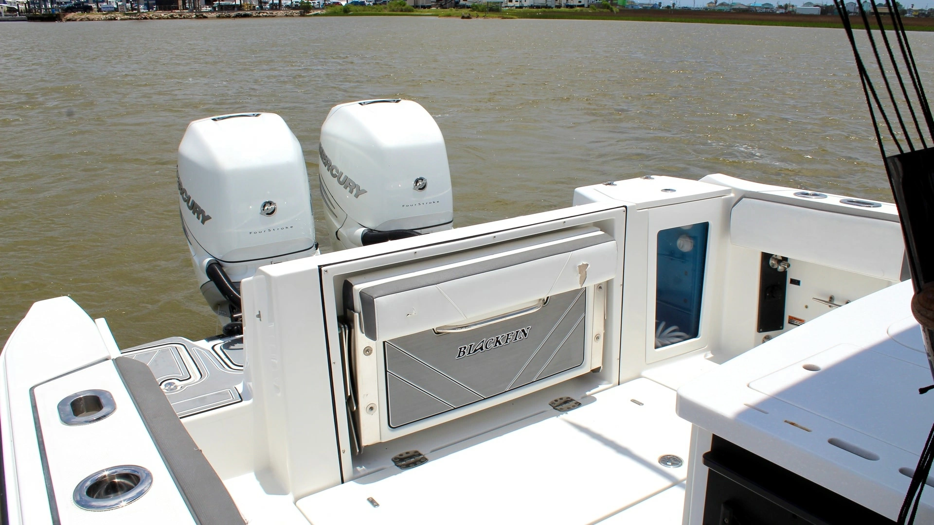 Blackfin 332 Center Console Yacht For Sale