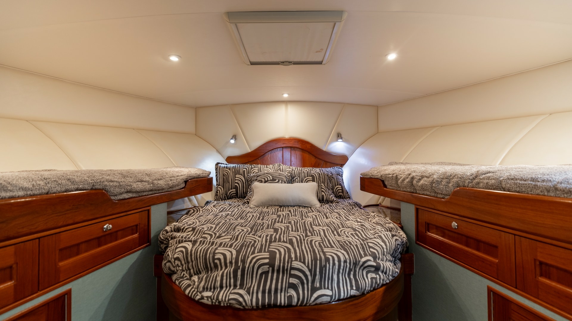 Forward Stateroom with Twin Berths