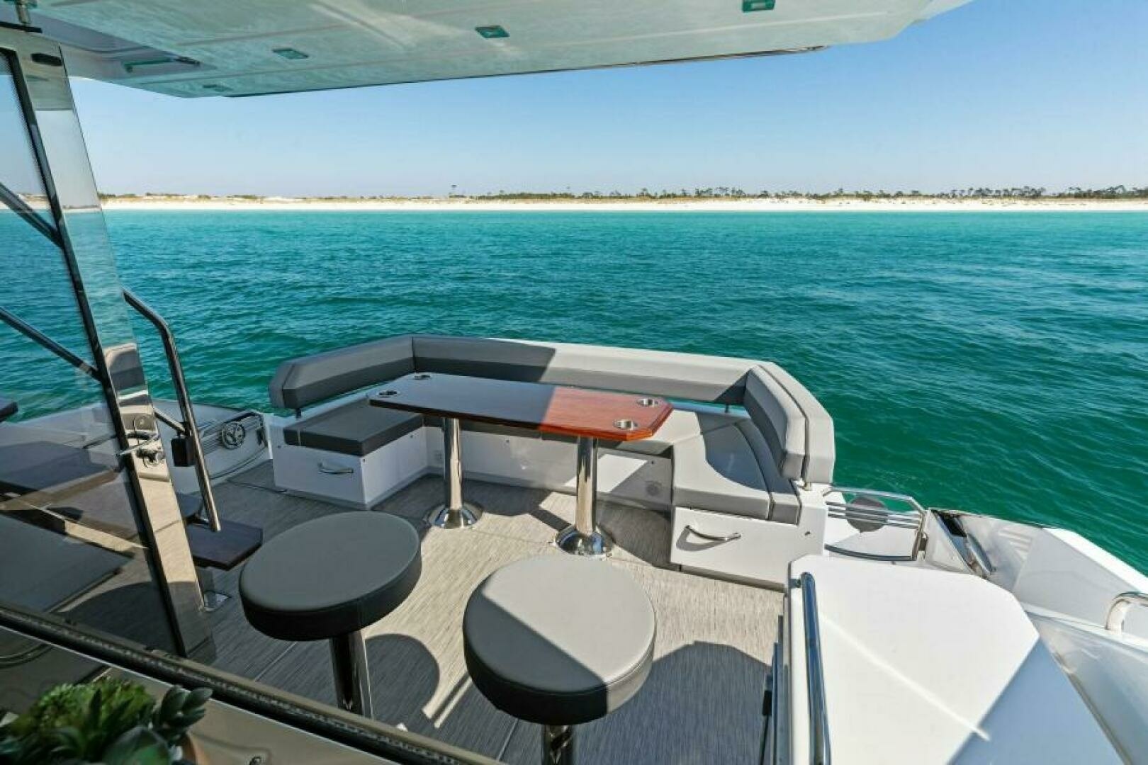 Miss Tracy Lane 60ft Cruisers Yachts Yacht For Sale