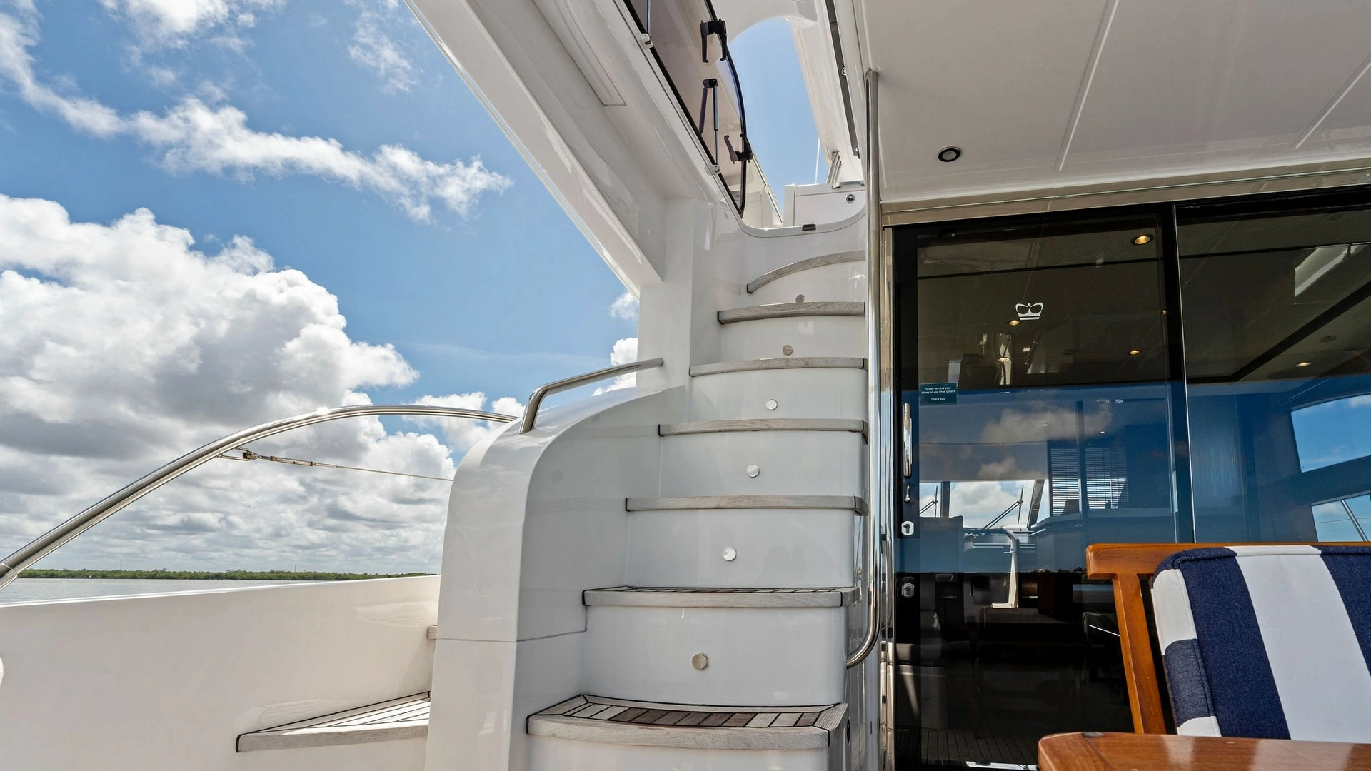 Princess 64 Flybridge Yacht For Sale