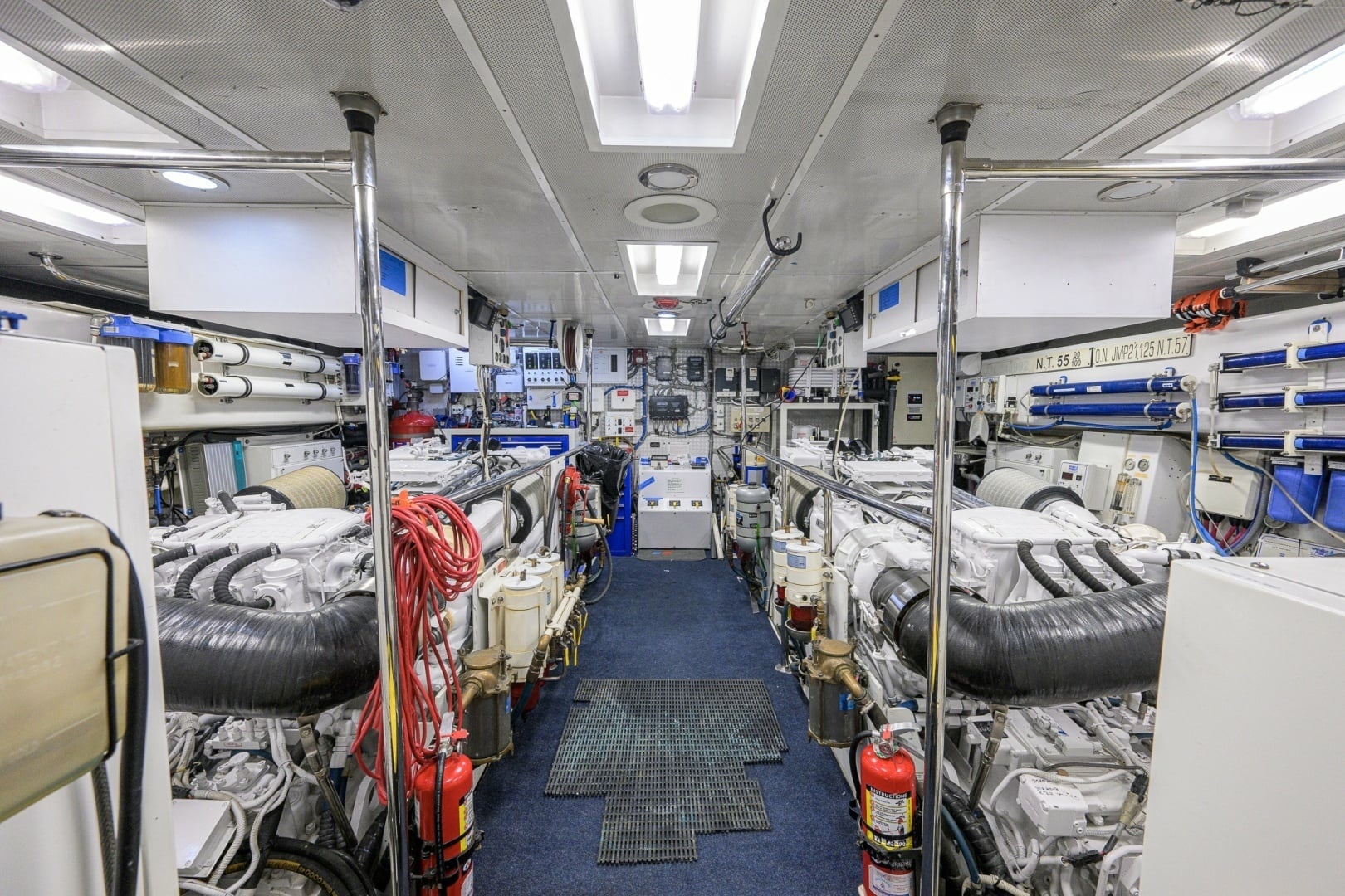 MAGIC 100ft Hatteras Yacht For Sale MAGIC 100ft Hatteras Yacht For Sale