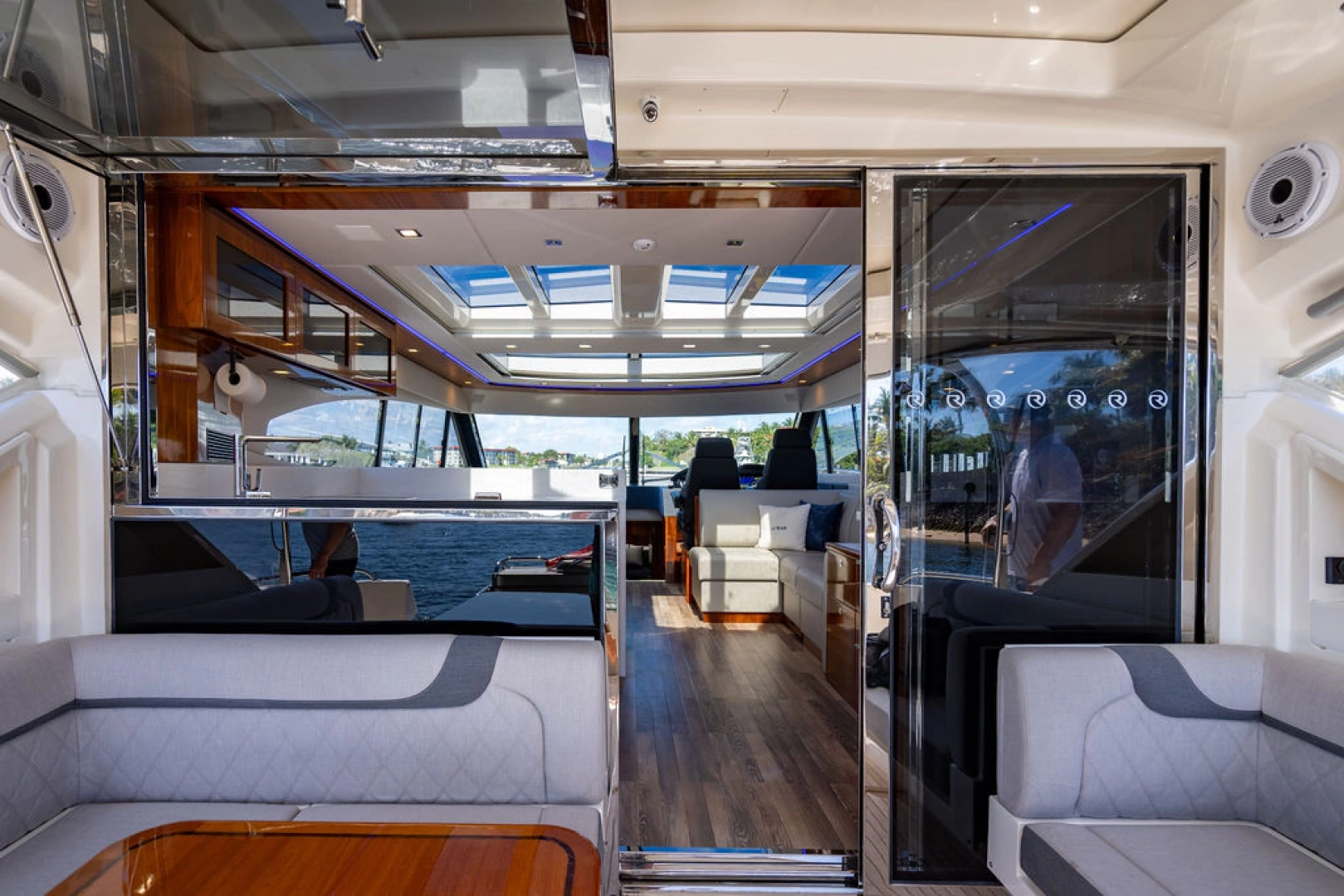 Riviera 6000 Sport Yacht Platinum Edition Yacht For Sale