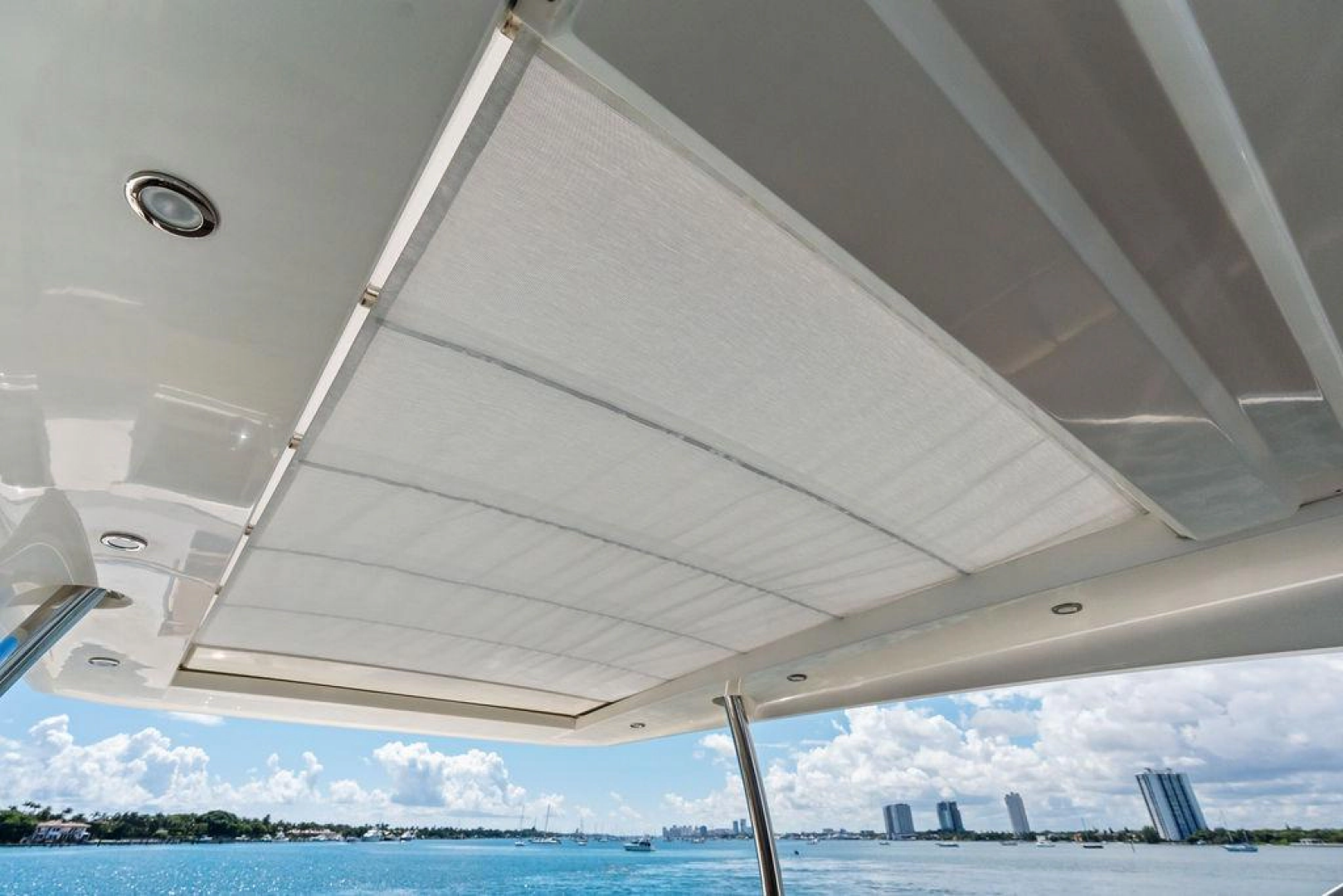 Prestige 750 — ELEVATION - Photo 29