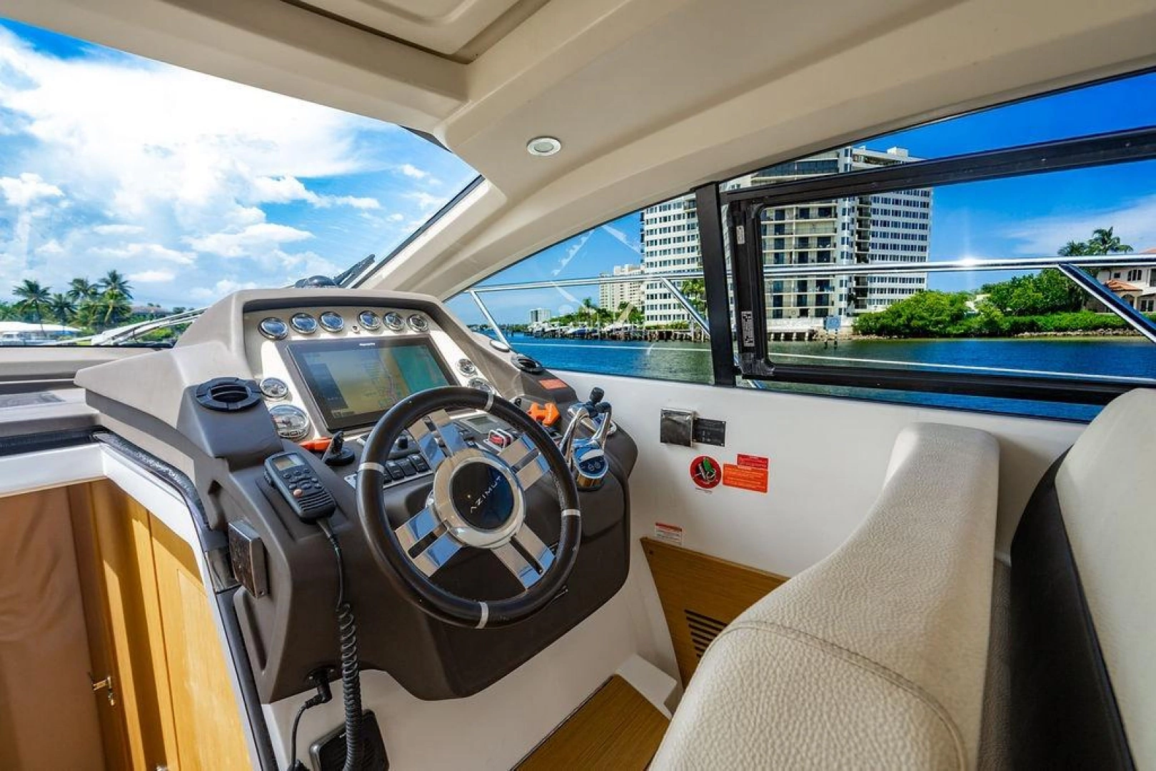 Azimut Atlantis 50 Yacht For Sale