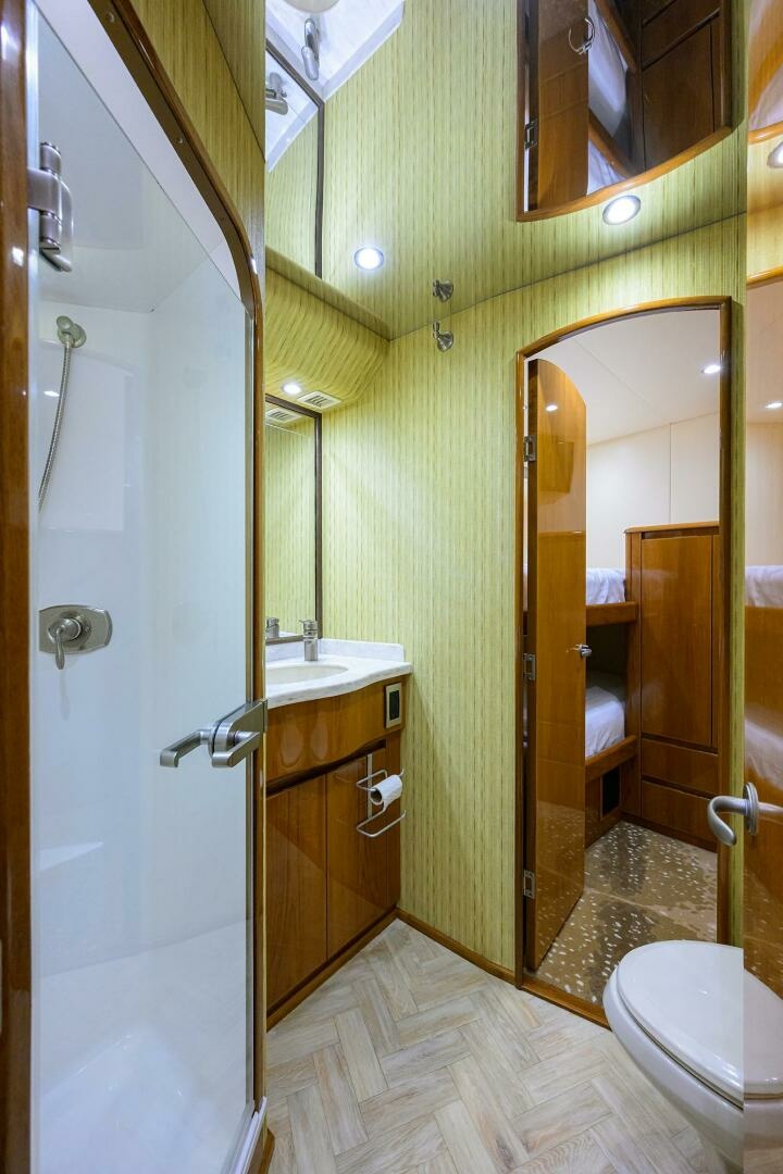 OSH IT 76ft Viking Yacht For Sale