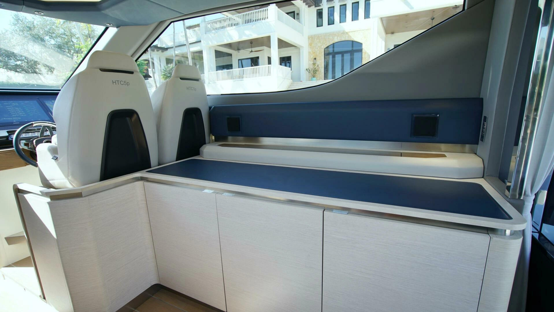 Uniesse HTC5P Yacht For Sale