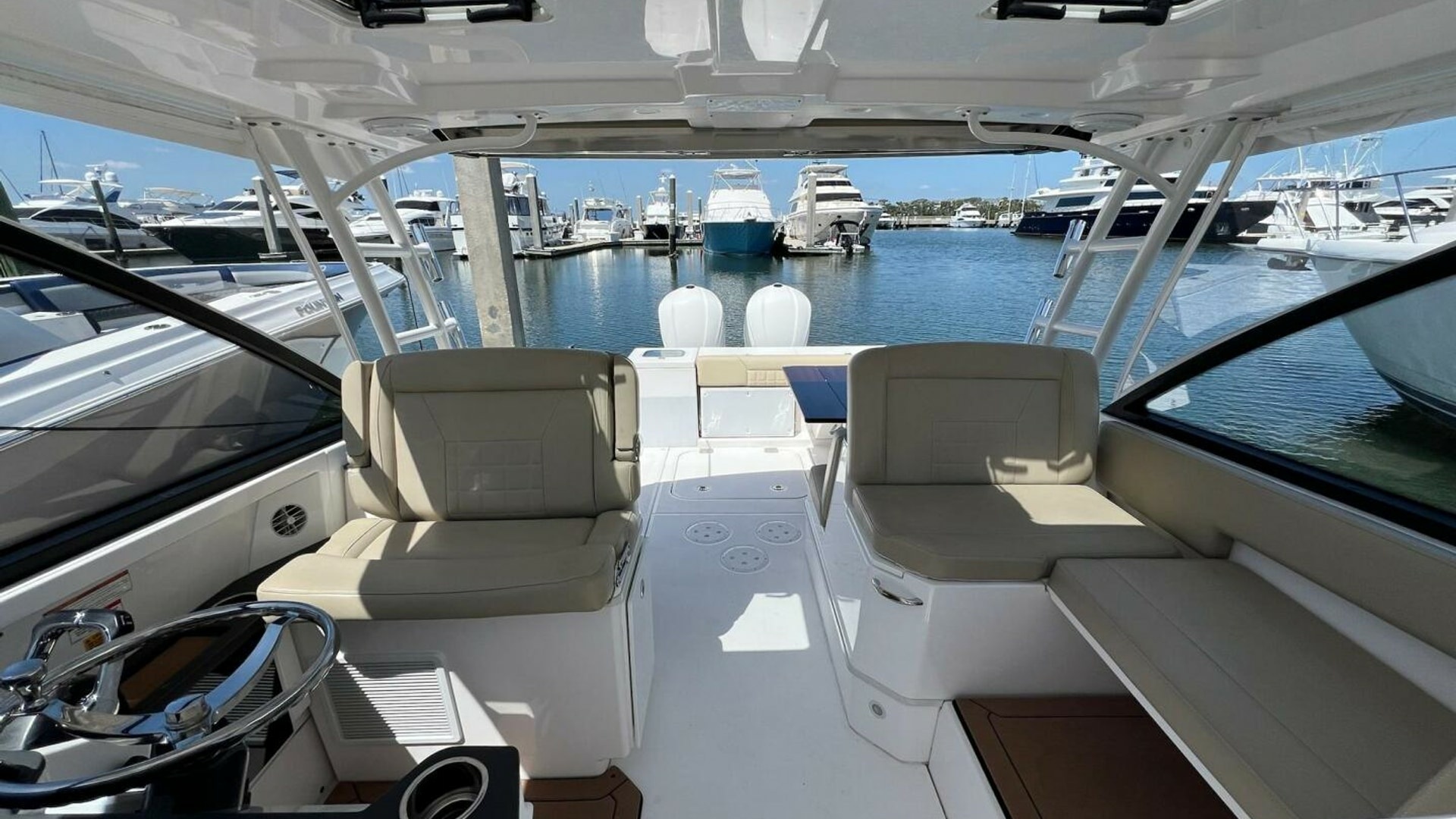 Solamore 34ft Everglades Yacht For Sale