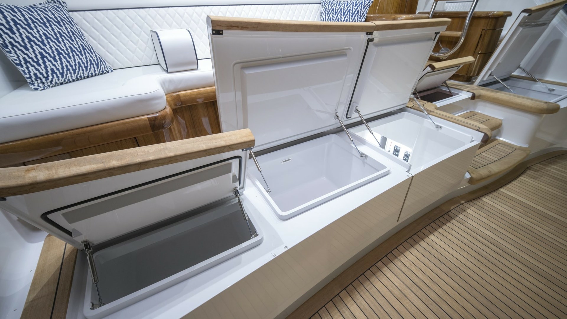 Miss Carrie 75ft Winter Custom Yachts Yacht For Sale Miss Carrie 75ft Winter Custom Yachts Yacht For Sale
