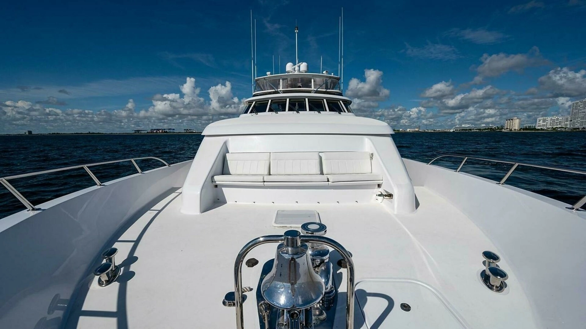Hatteras 100 Raised Pilothouse Yacht For Sale