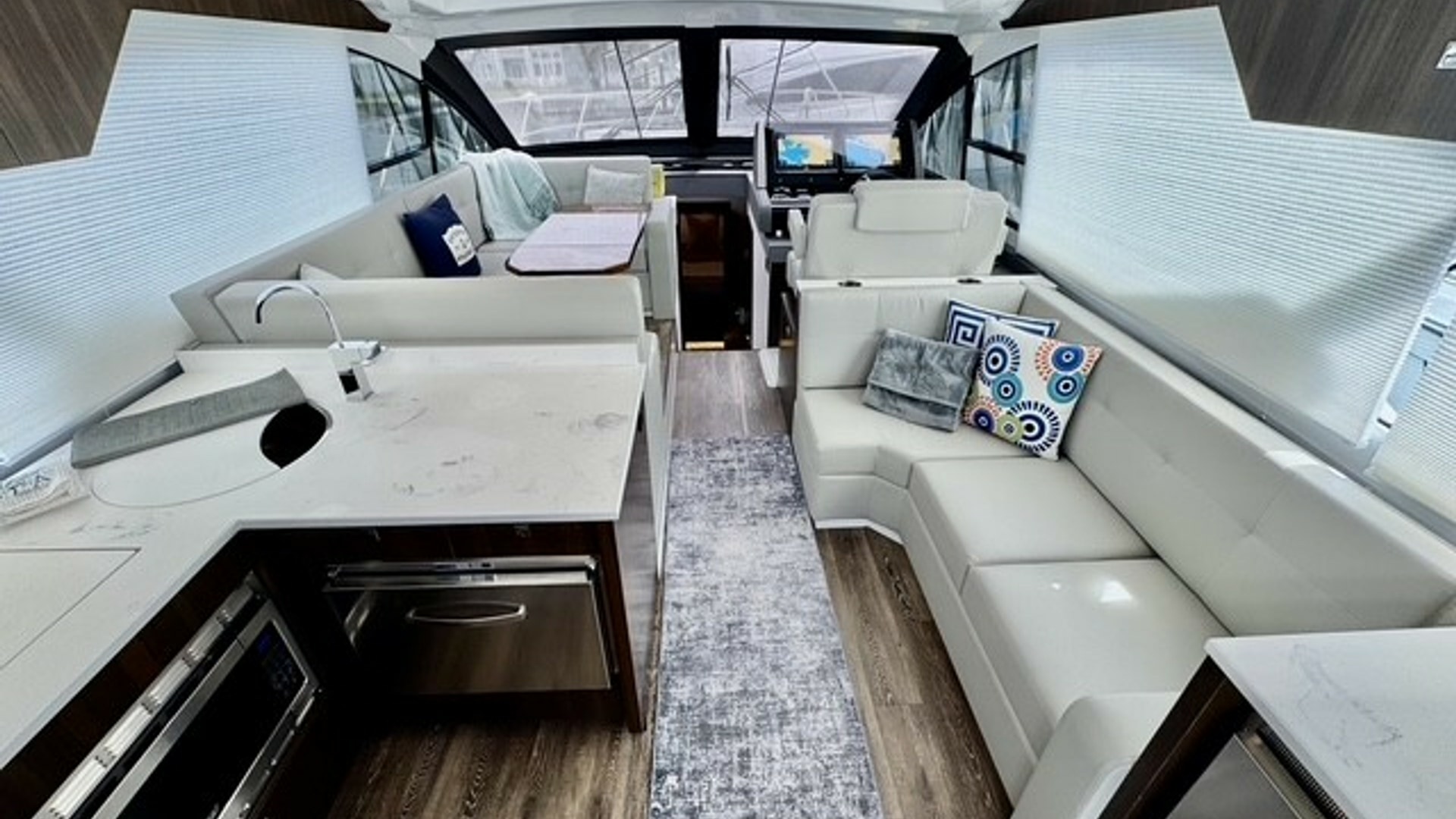 Past Time 50ft Cruisers Yachts Yacht For Sale