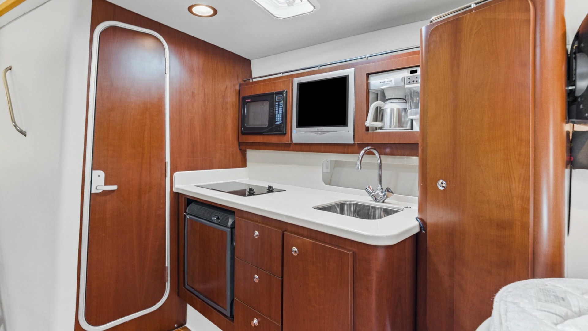 Galley with Modern Amenities