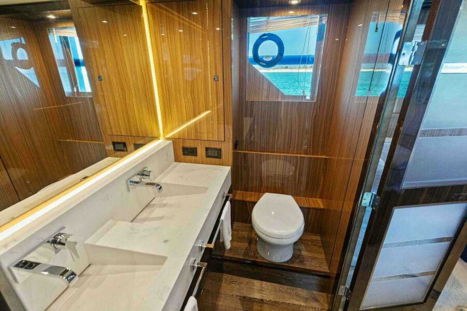 Miss Tracy Lane 60ft Cruisers Yachts Yacht For Sale Miss Tracy Lane 60ft Cruisers Yachts Yacht For Sale