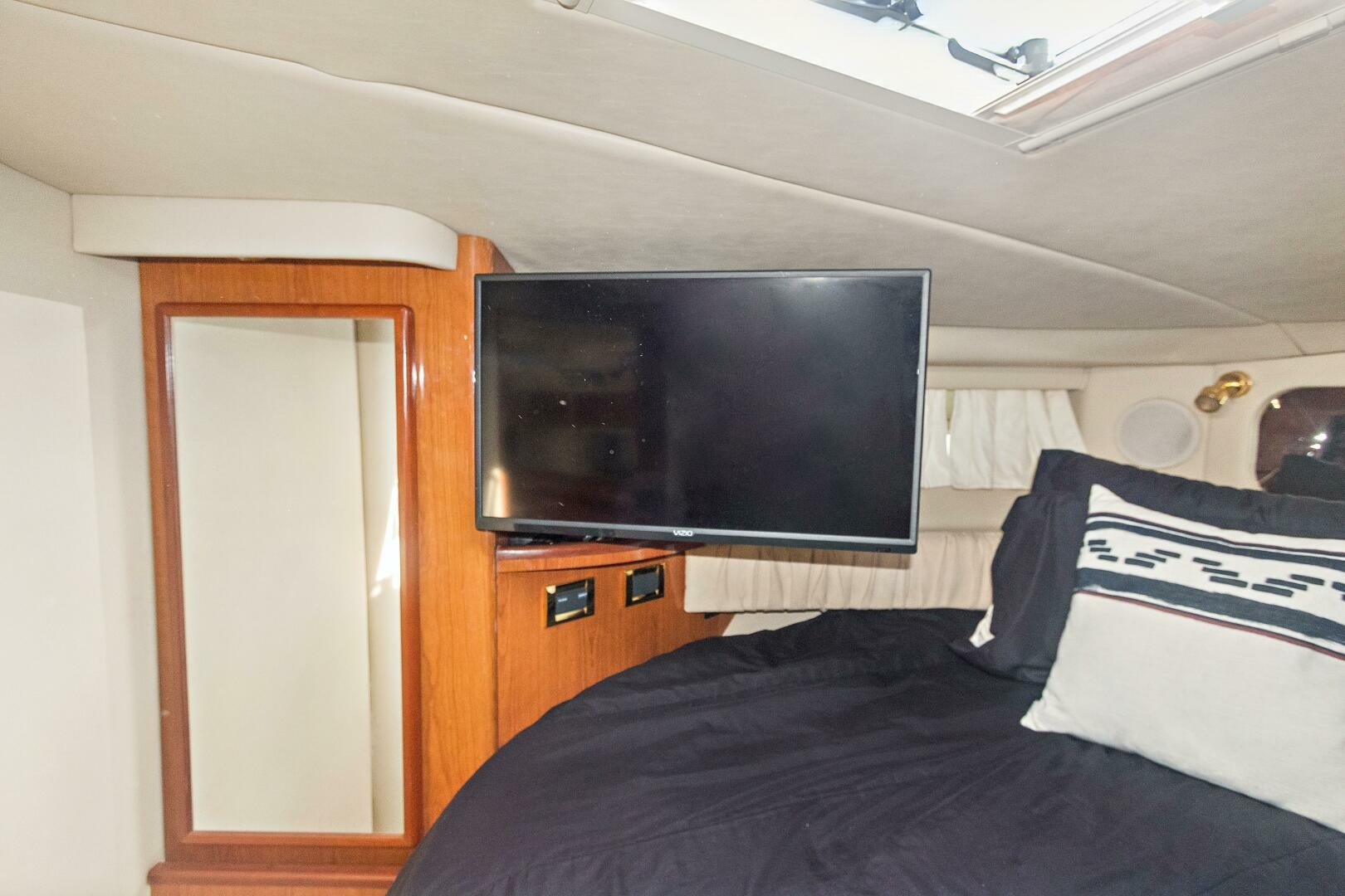 SANDIE LEE 37ft Sea Ray Yacht For Sale