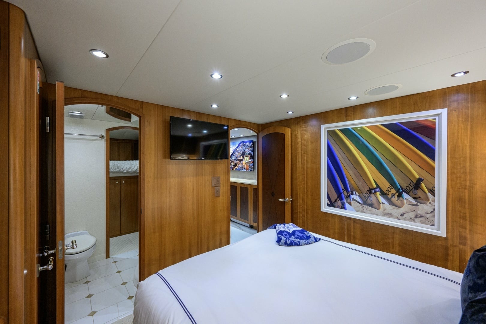 MAGIC 100ft Hatteras Yacht For Sale MAGIC 100ft Hatteras Yacht For Sale