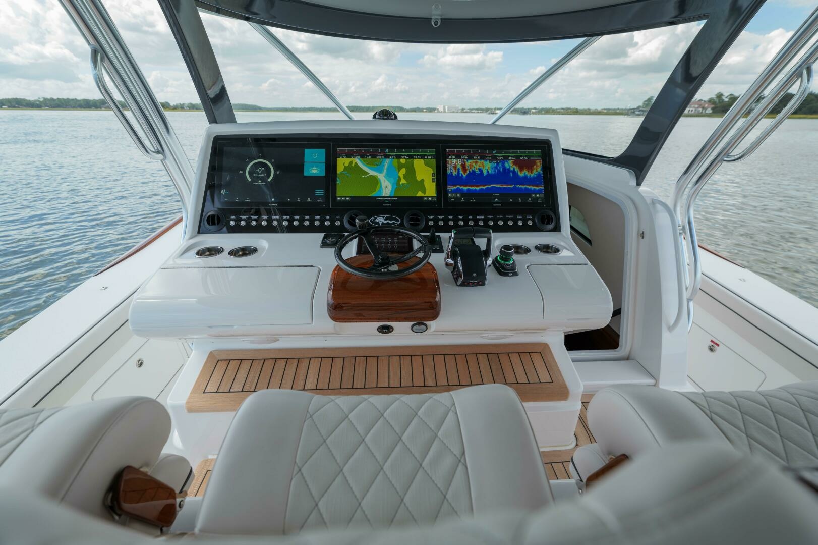 LUCKY 24 IV 55ft Valhalla Boatworks Yacht For Sale
