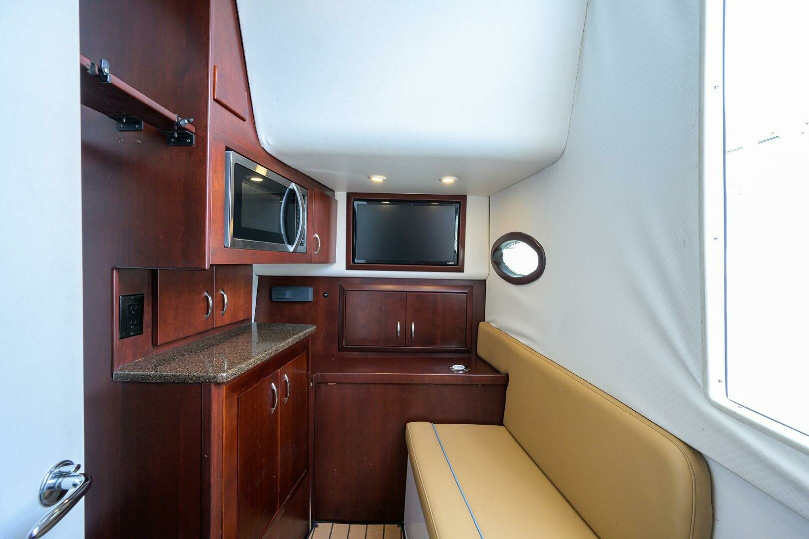 Tales N Ales 42ft Buddy Davis Yacht For Sale