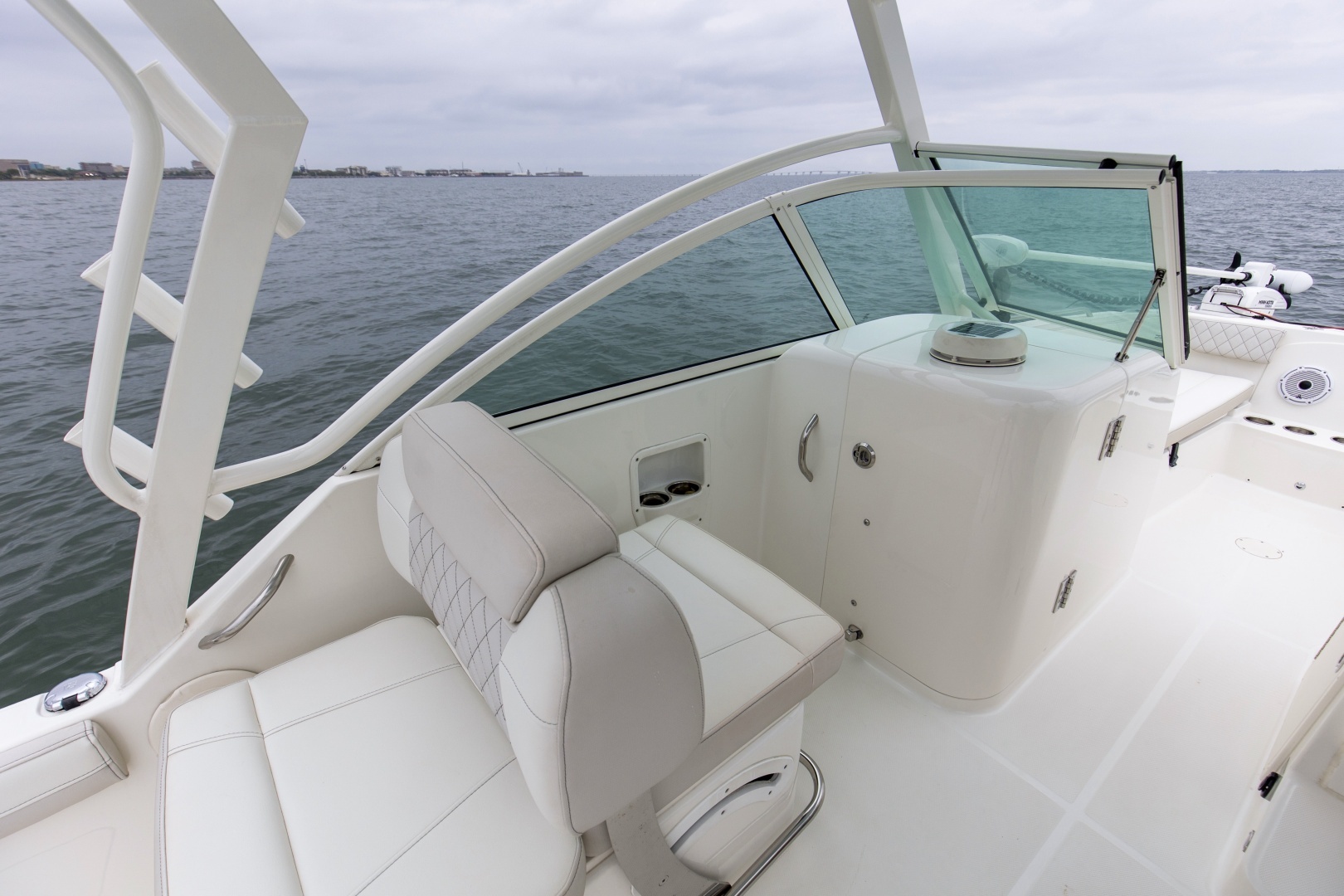 23ft World Cat Yacht For Sale 23ft World Cat Yacht For Sale