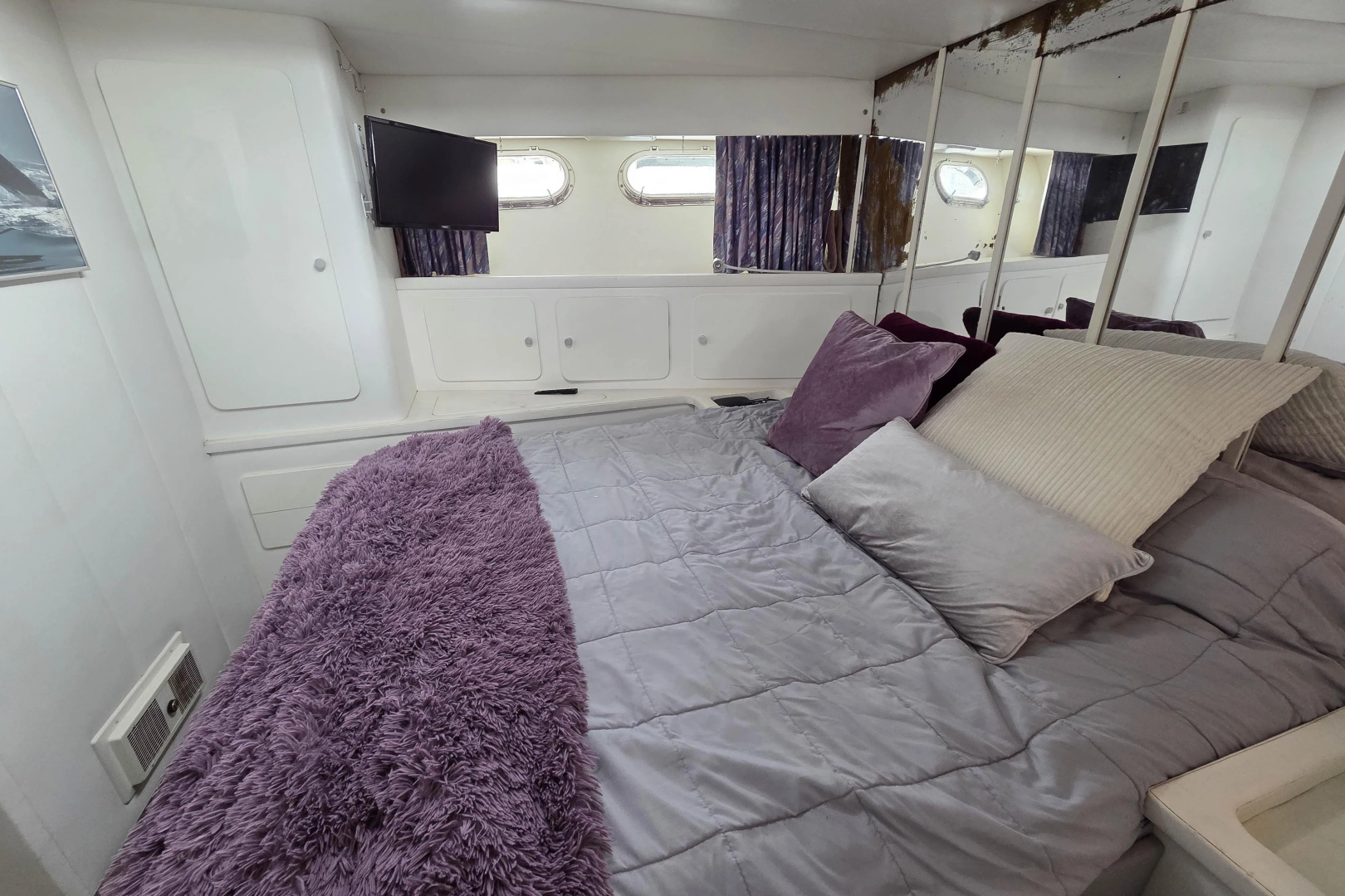 Halcyon 53ft Magnum Yacht For Sale Halcyon 53ft Magnum Yacht For Sale