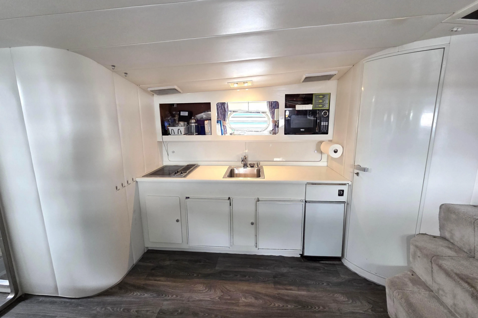 Halcyon 53ft Magnum Yacht For Sale Halcyon 53ft Magnum Yacht For Sale