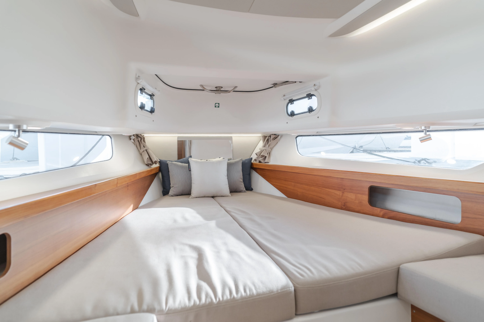 Nimbus T11 — Intrepid - Photo 29