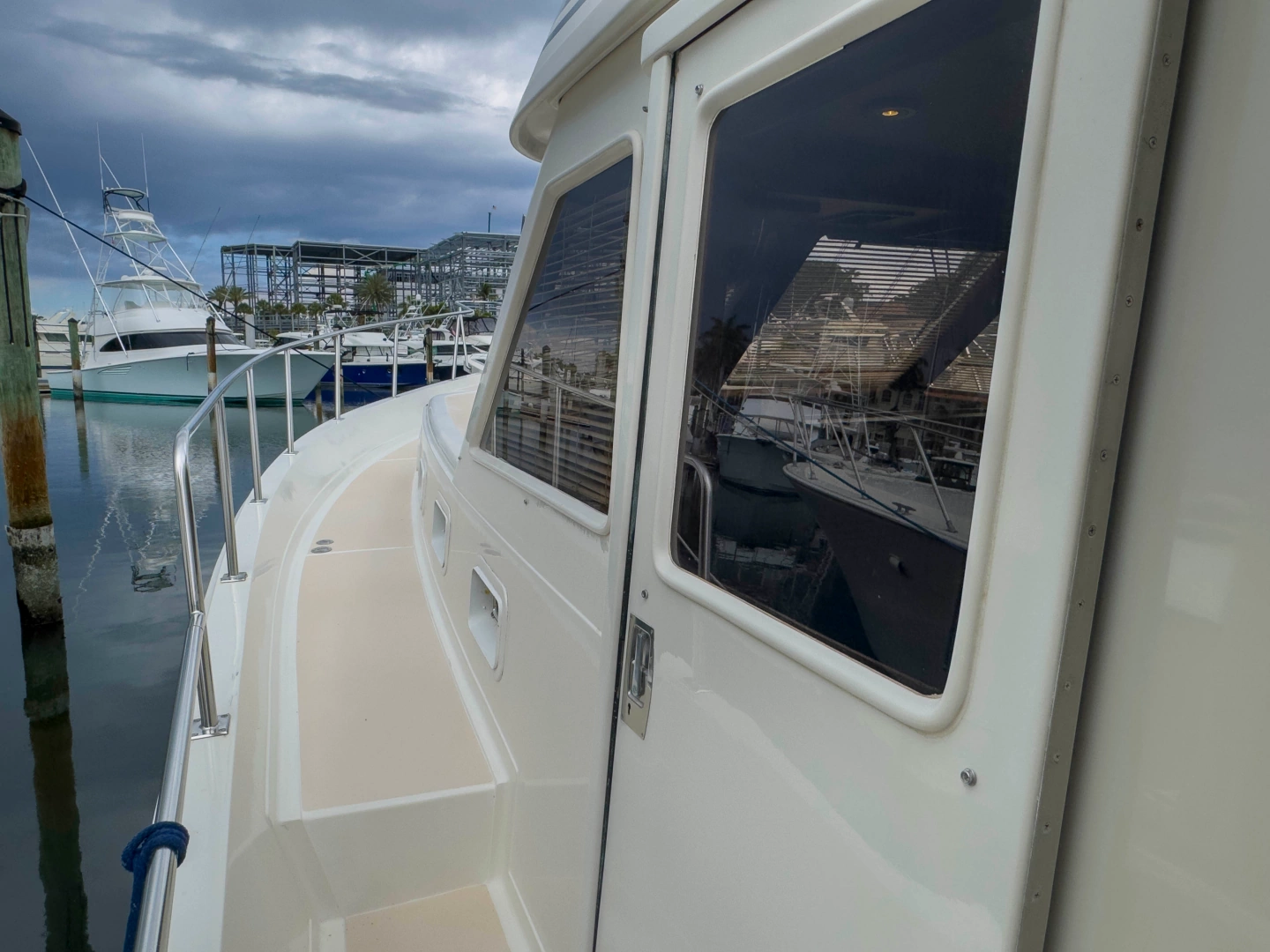 Offshore Yachts Sedan Yacht For Sale