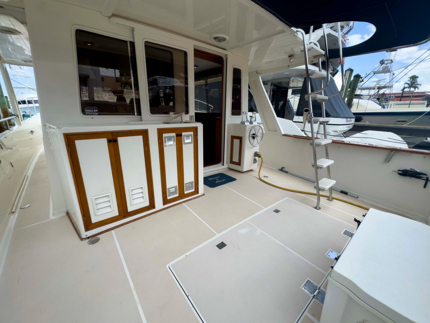 Offshore Yachts Sedan Yacht For Sale